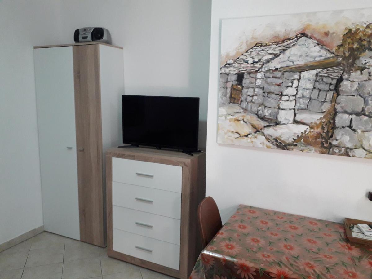 לומבארדה Apartments Maslina מראה חיצוני תמונה