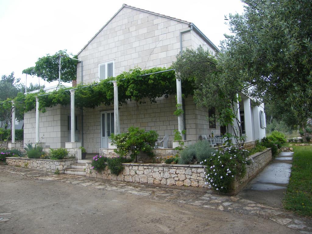 לומבארדה Apartments Maslina מראה חיצוני תמונה